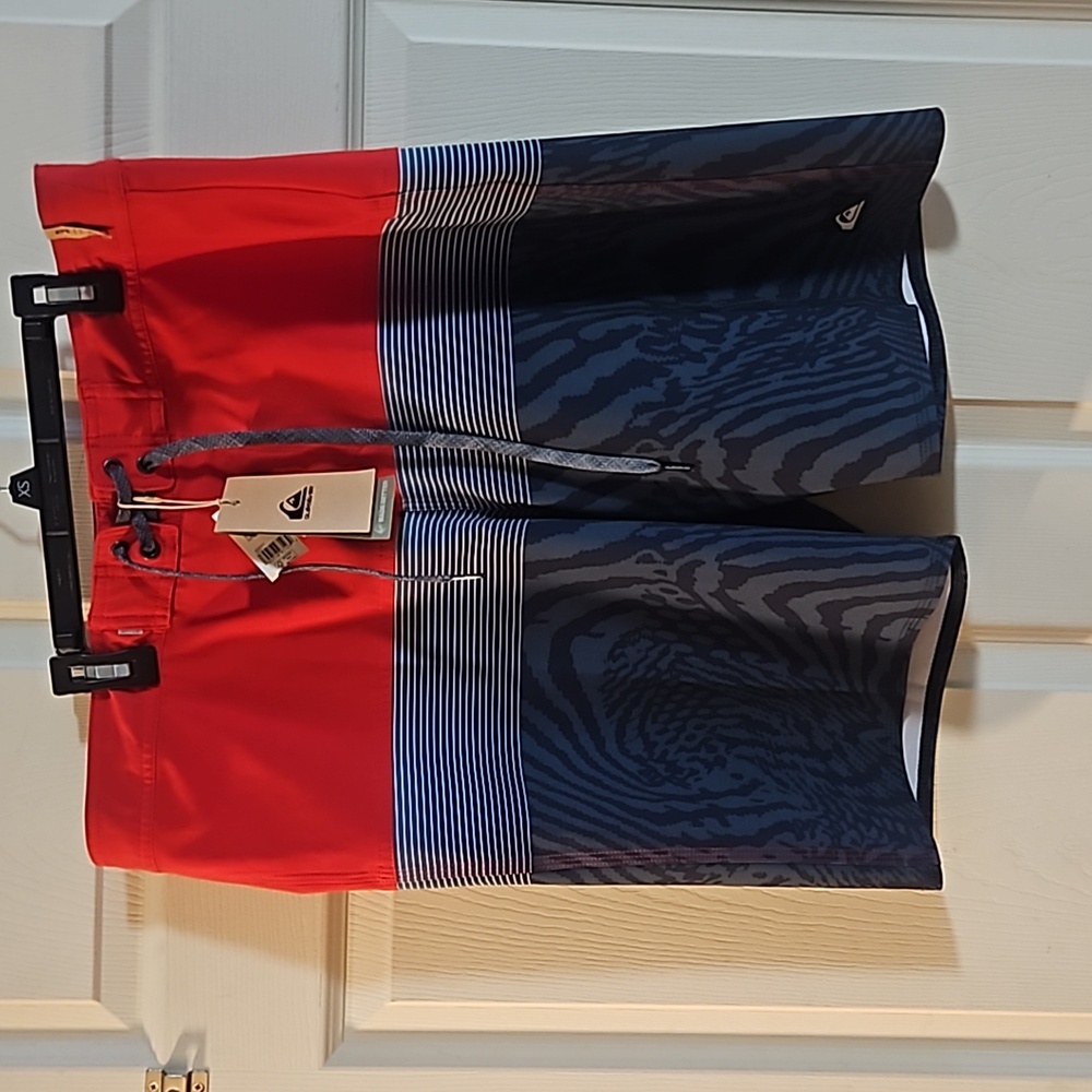 Quiksilver Men's Surfsilk Panel 20" Boardshorts: RED/BLUE: NEW WITH TAGS:SIZE 38